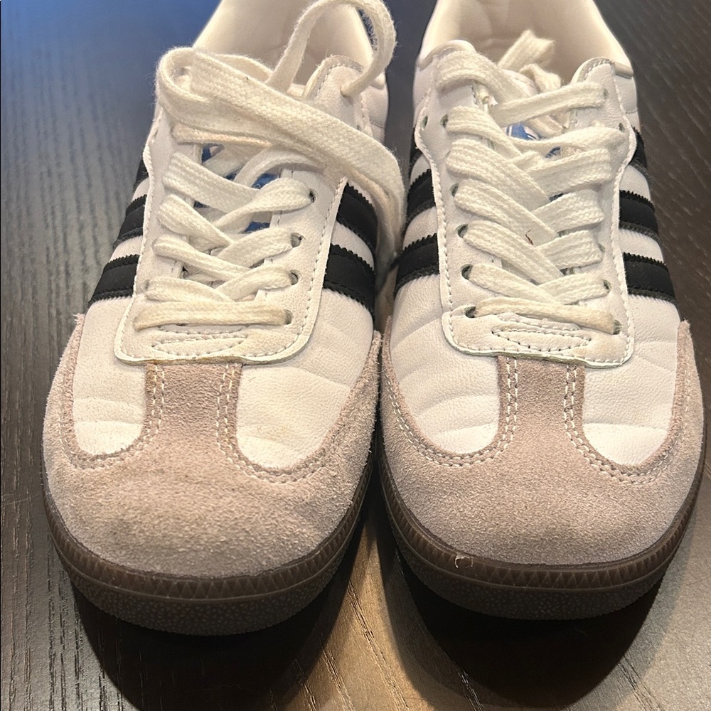 Adidas Sambas. Black and white. Size 6.